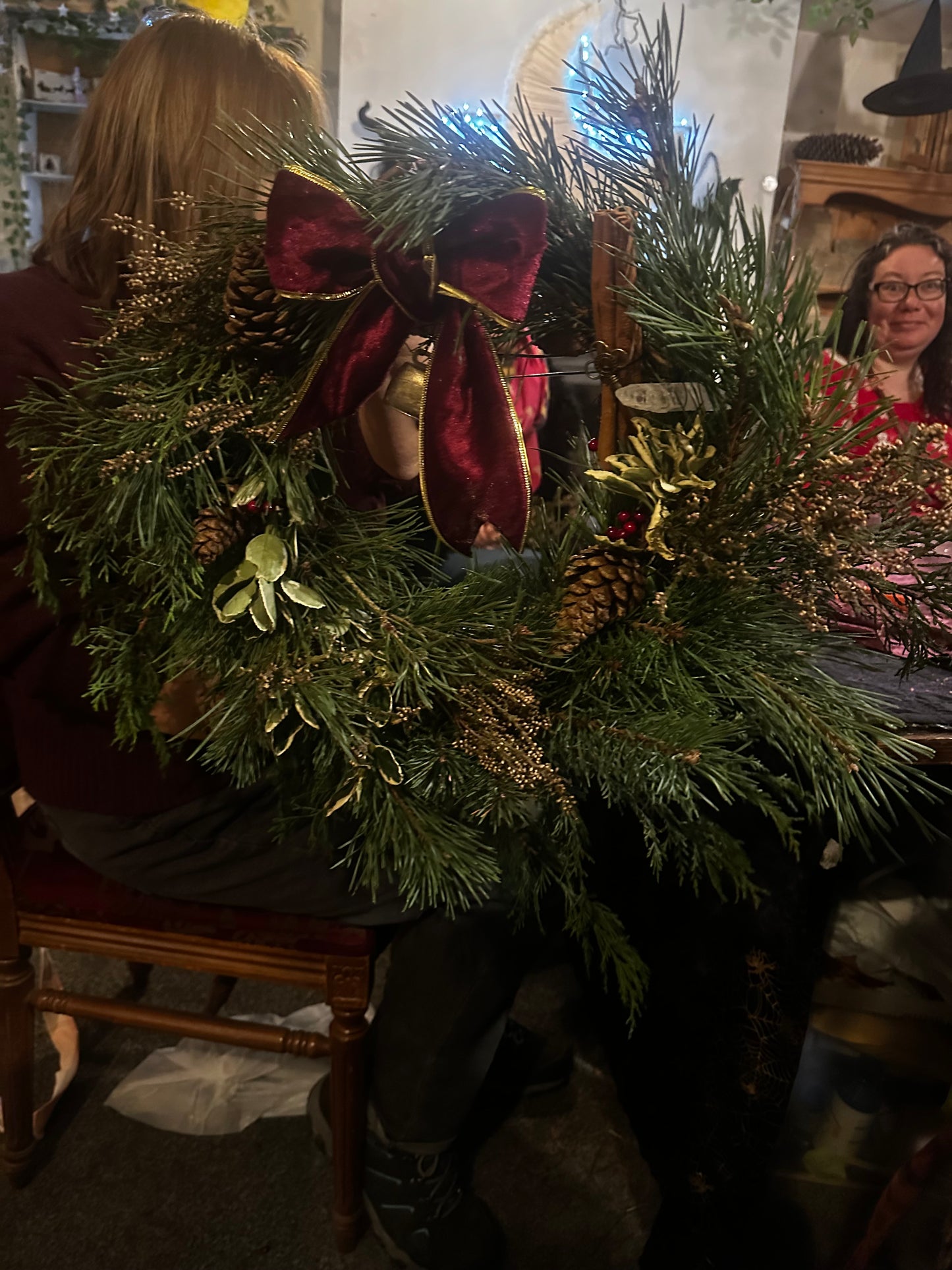 CHRISTMAS WREATH WITH CRYSTALS WORKSHOP