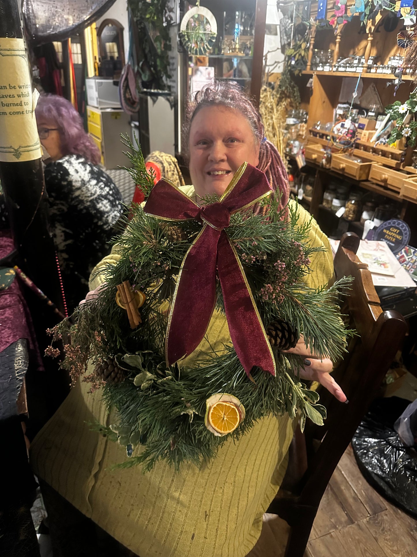 CHRISTMAS WREATH WITH CRYSTALS WORKSHOP